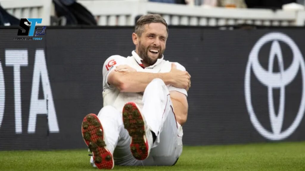 Chris Woakes dislocated shoulder