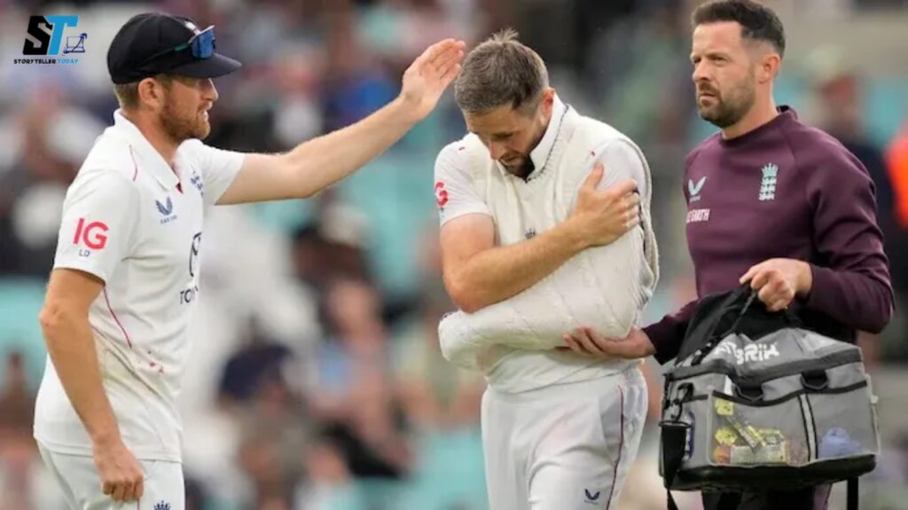 Chris Woakes dislocated shoulder
