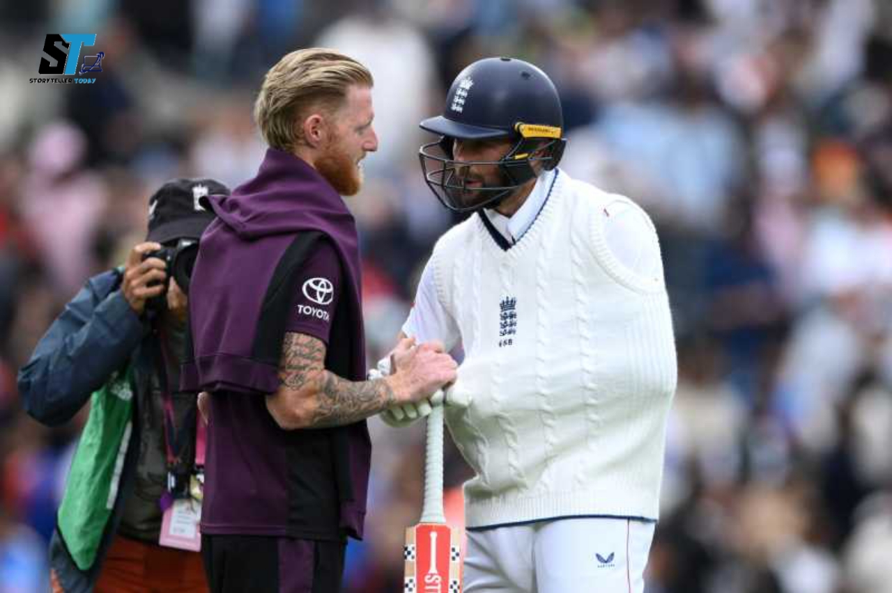Chris Woakes dislocated shoulder