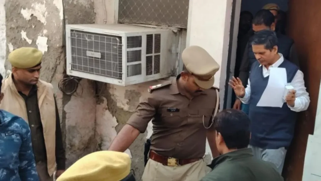 ex ips amitabh thakur